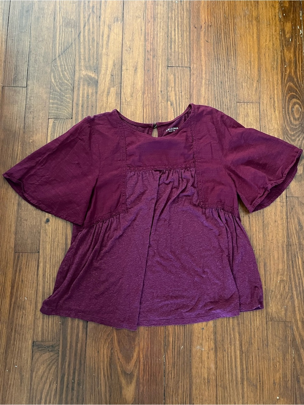 Arizona Jean Company Women's Burgundy Peasant-Style Short Sleeve Top Small